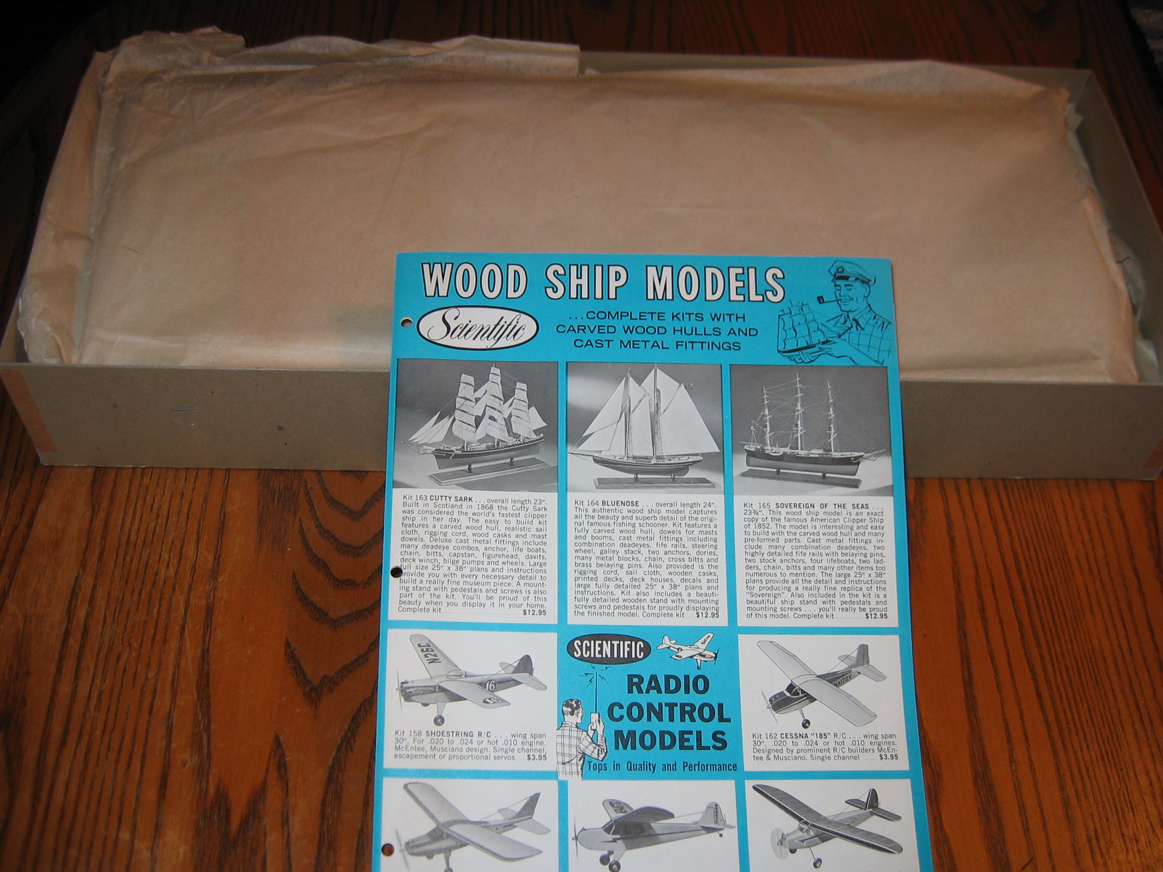 Vintage Wooden Ship Model Kit Schooner BLUENOSE Scientific Model Co ...